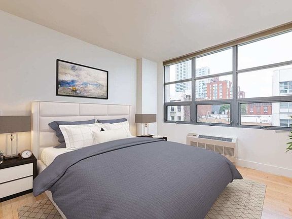 3rd image of 509 48th Ave APT 4R