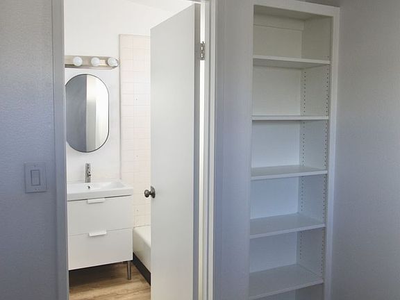 5th image of 4386 W 138th St APT 7