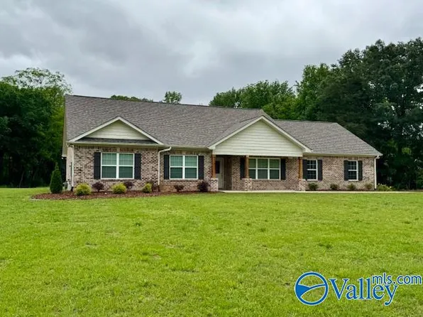 16776 Mooresville Rd, Athens, AL 35613