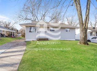 142 Monteith Cir, Saint Louis, MO 63137