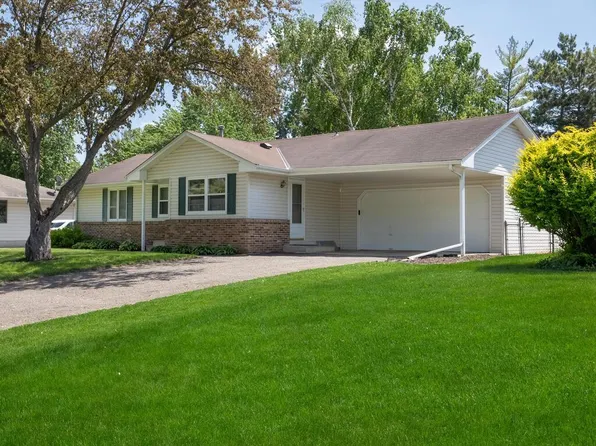 8911 60 1/2 Ave N, New Hope, MN 55428