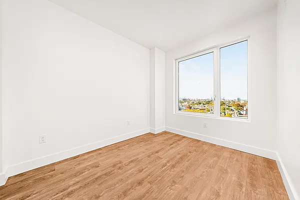 Bedroom, photo 1
