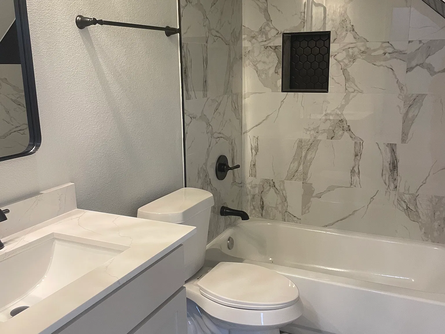 4 bed, 3.5 bath, 1700 sqft, $2,595 — Photo 2