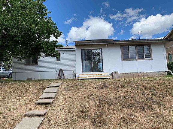 2nd image of 3425 Pueblo Dr