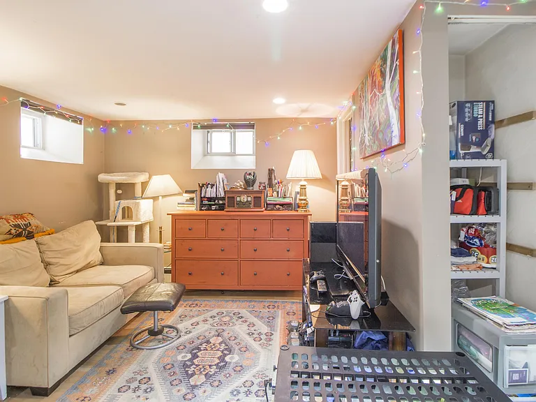 40 Portsmouth St #1 — Photo 8