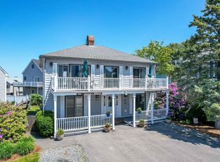 31 Cliff Ave, Hampton, NH 03842