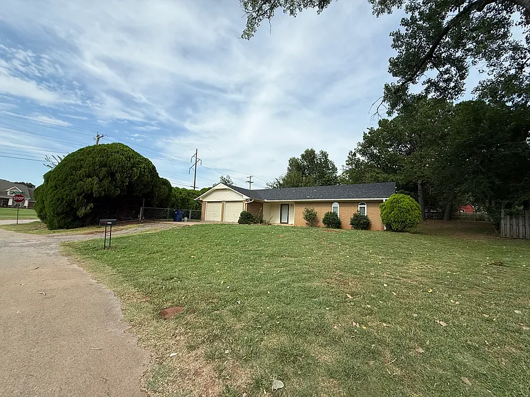 1623 E McElroy Pl — Photo 15
