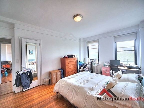 3rd image of 50 Plaza St E APT 2D