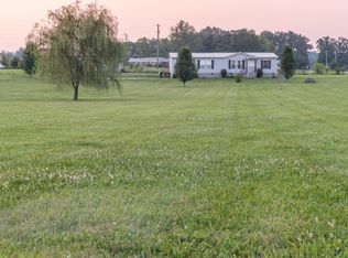 200 Grassy Ln, Sweetwater, TN 37874