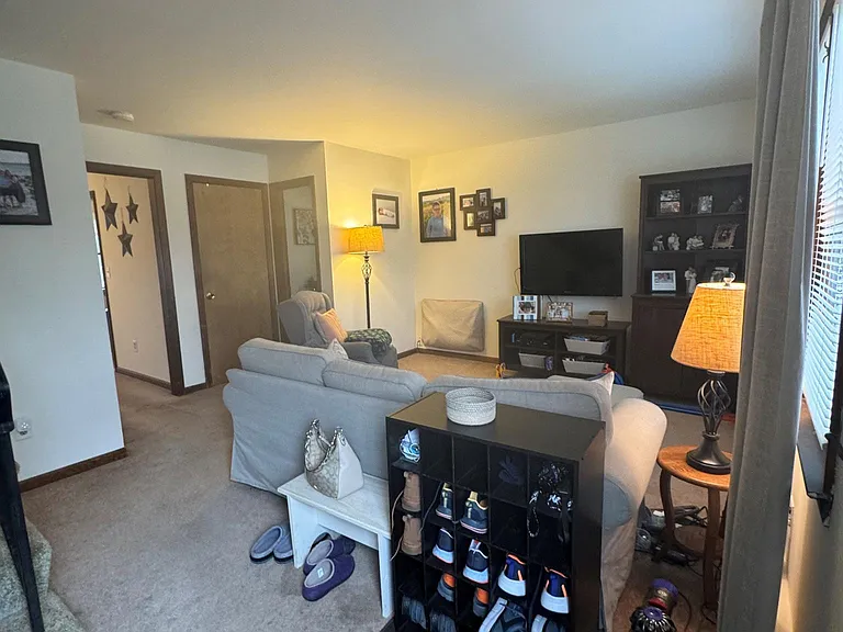 124 Stuart Ave #B — Photo 16
