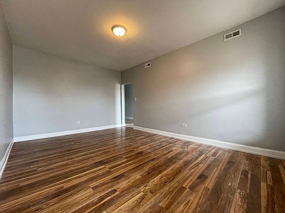 5th image of 5846 S Calumet Ave #3S