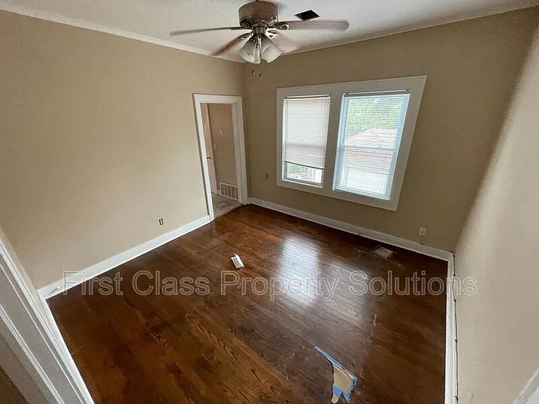 3029 1/2 NW 12th St — Photo 17