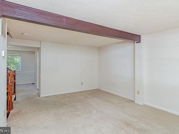 3rd image of 6117 Gardenia Ct