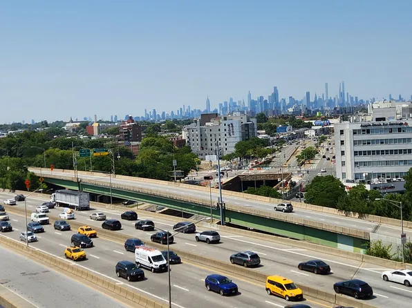 92-29 Queens Boulevard image 22 of 23