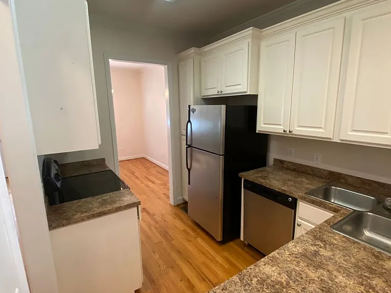 399 Wormwood Ln — Photo 3