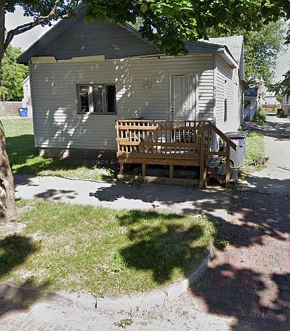 1st image of 827 Noble St