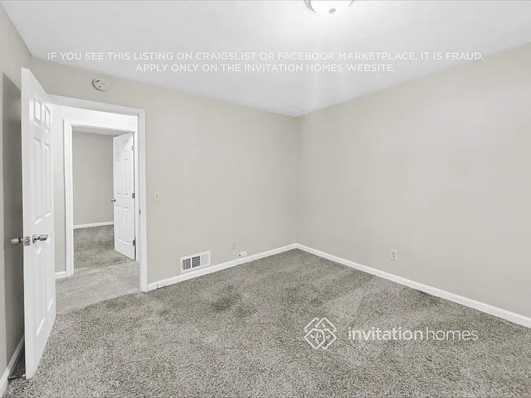 624 Princess Cir — Photo 15