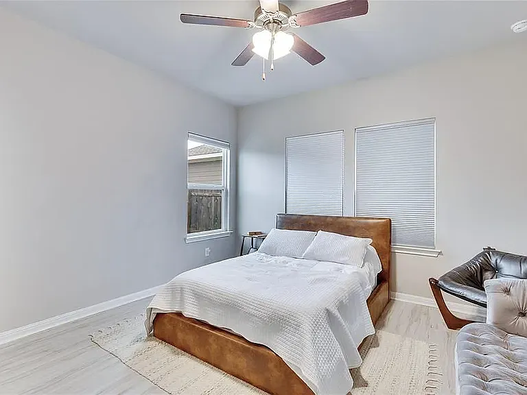 106 Mossycup Dr — Photo 14