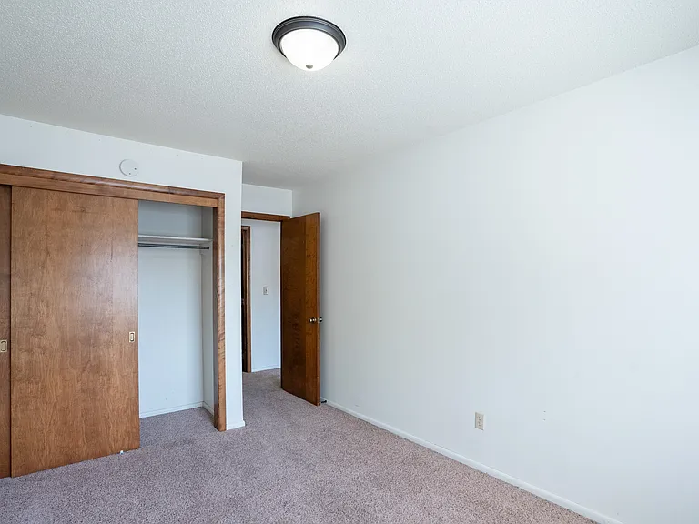 Fargo, ND Betty Ann Apartments | Bedroom