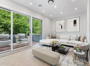 204.5 5th St #2, Jersey City, NJ 07302