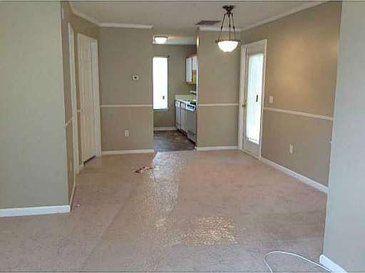5th image of 3158 W Point Cir