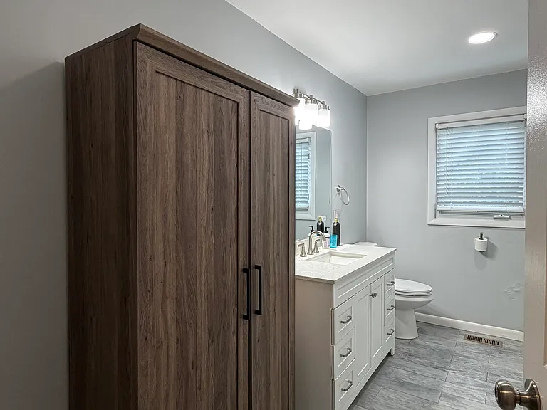 18 Hilltop View Rd — Photo 7