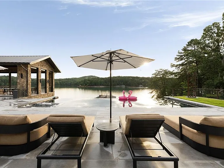 725 Rocky Point Dr — Photo 140