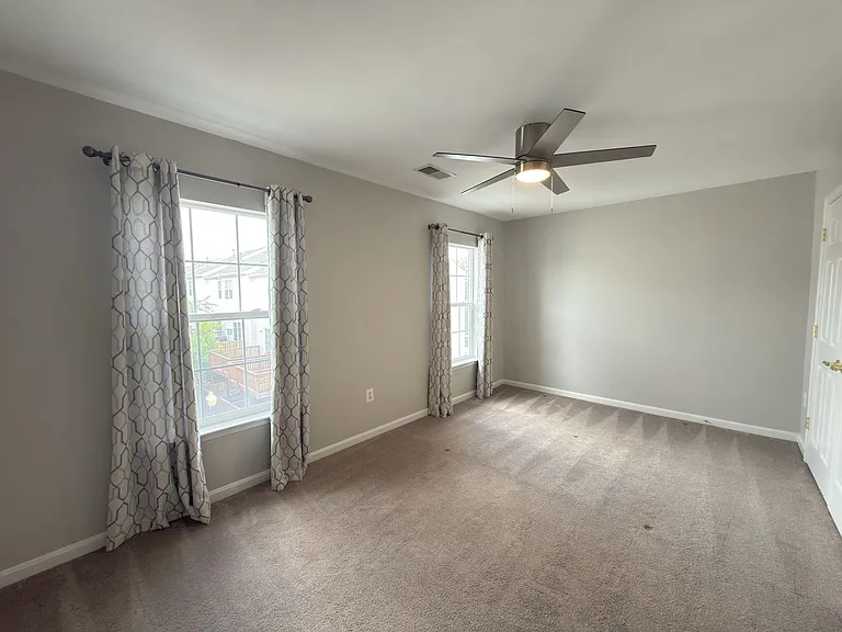 21843 Ryan Park Ter — Photo 27