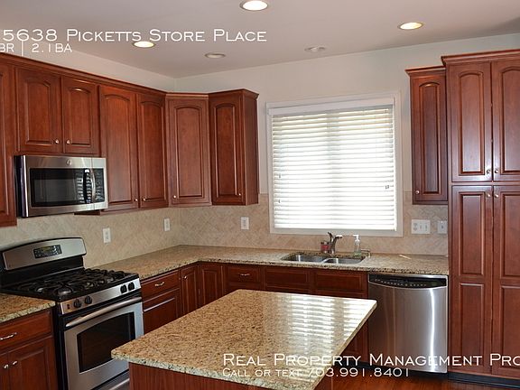 4th image of 15638 Picketts Store Pl
