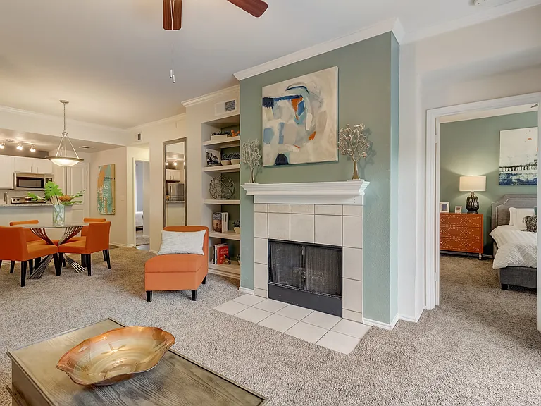 Riverbend Apartments — Photo 2