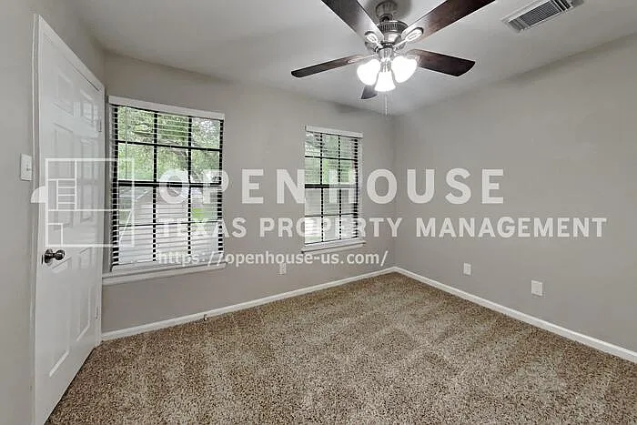 3323 Colonel Court Dr — Photo 17
