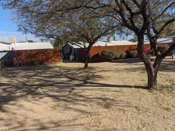 5349 E Ferry Dr APT F, Tucson, AZ 85711