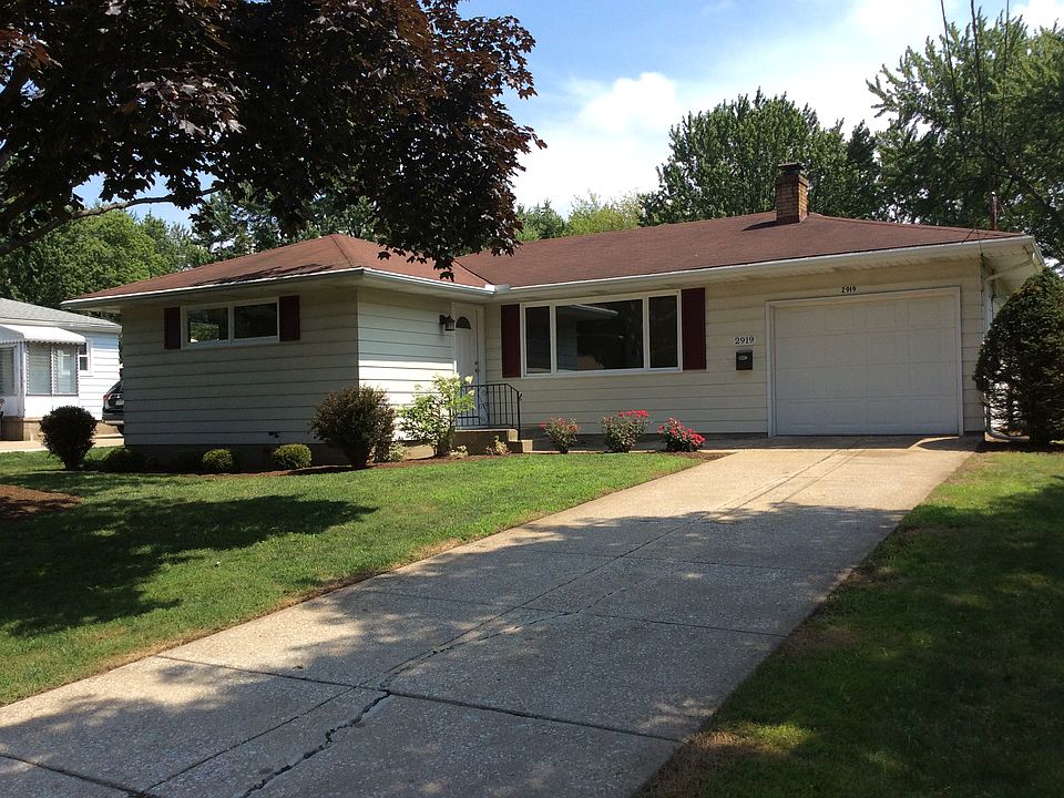 1st image of 2919 W 31st St