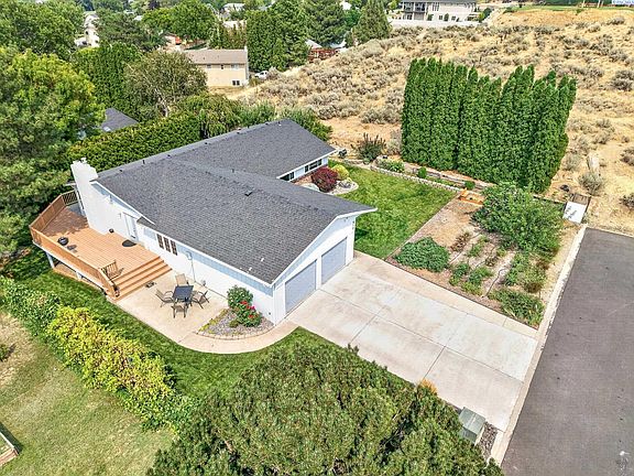 5th image of 918 Roza Vista Dr
