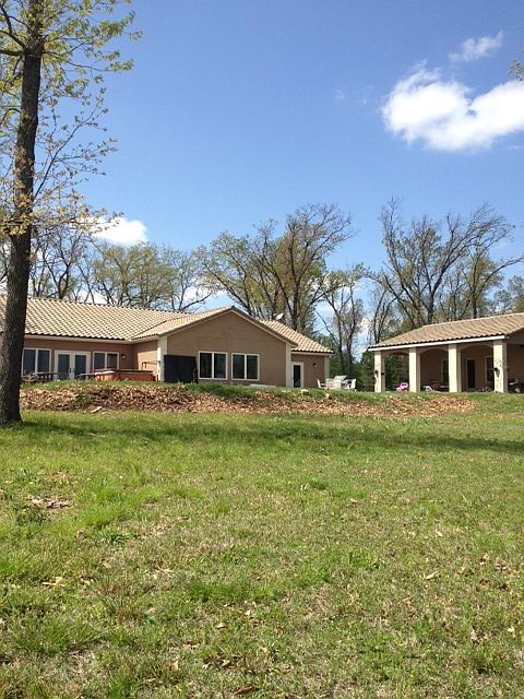 2nd image of 450125 E Rosebud Ln