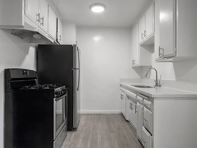 1975 S Corning St #2 — Photo 5
