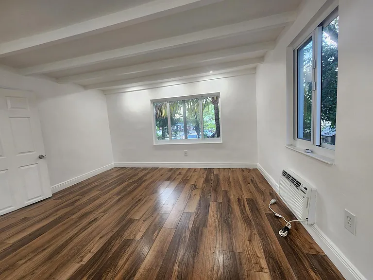 2824 SW 14th St #2 — Photo 7
