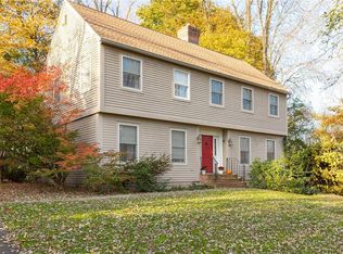 7 Heathbrook Dr, Poughkeepsie, NY 12603