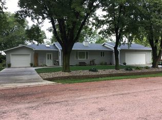214 N Stella Ave, Tabor, SD 57063