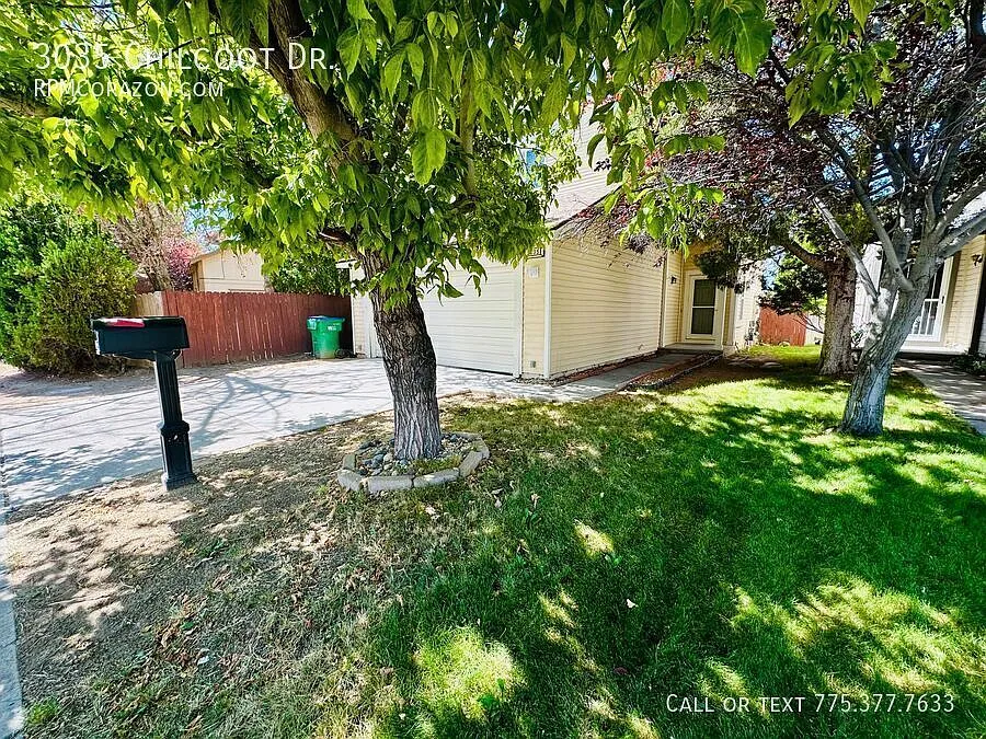 3 bed, 2.5 bath, 1270 sqft, $2,345 — Photo 2