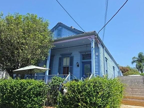 2nd image of 4819 Constance St