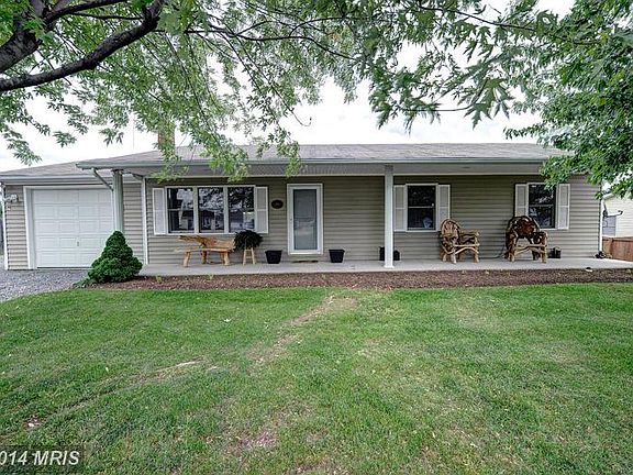 3rd image of 106 Honey Creek Cir