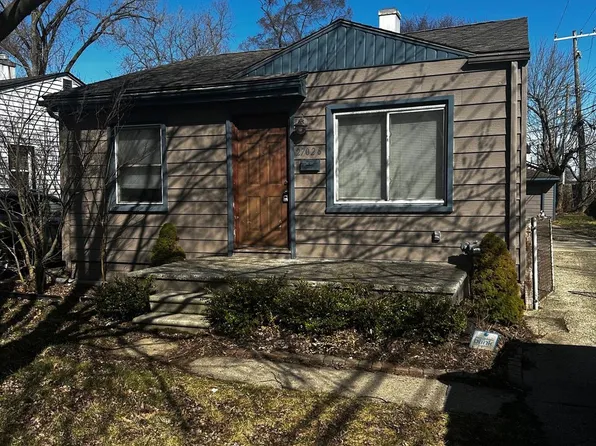 27026 Palmer Blvd, Madison Heights, MI 48071