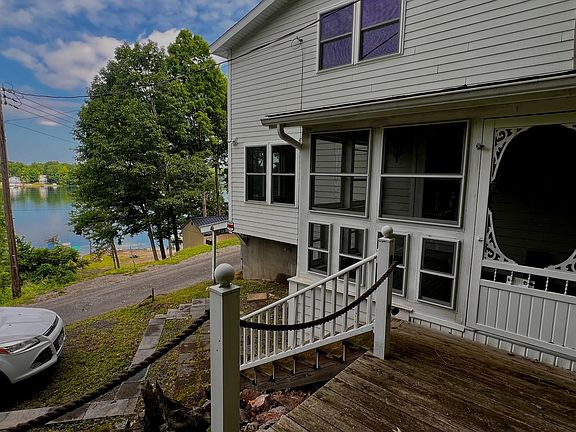 5th image of 125 S Shore Rd