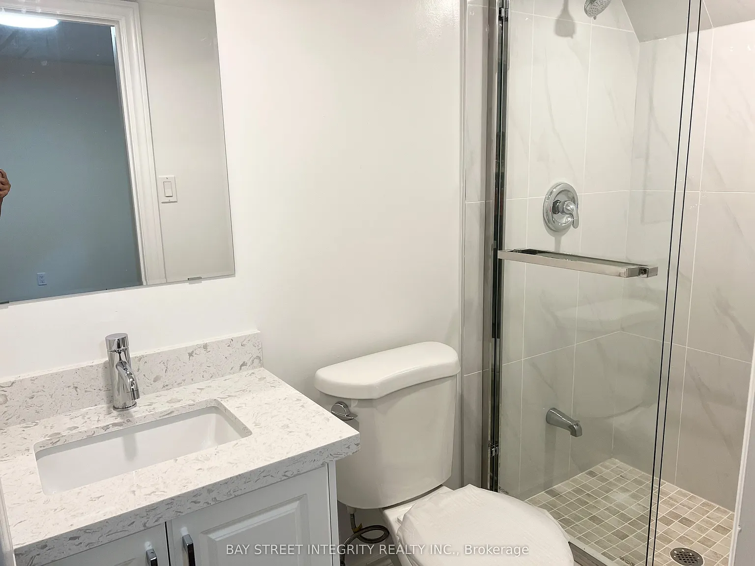 3 bed, $2,400 — Photo 4