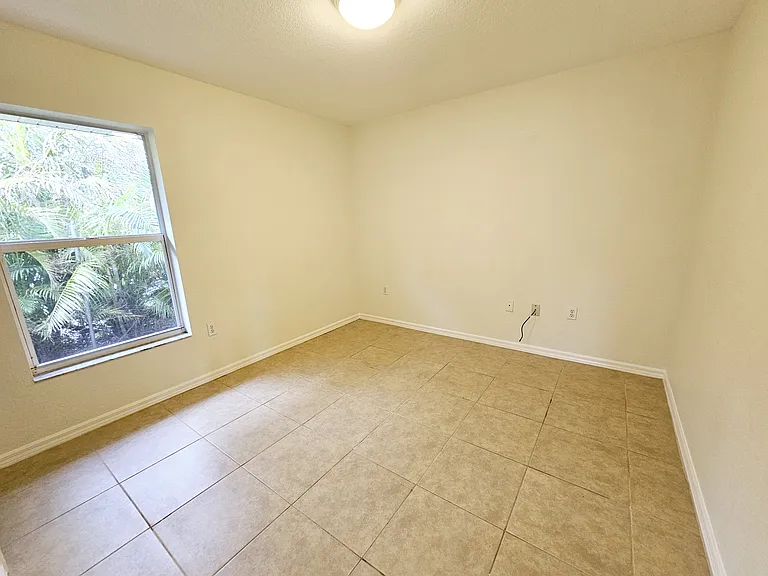 66 N McCall Rd — Photo 13