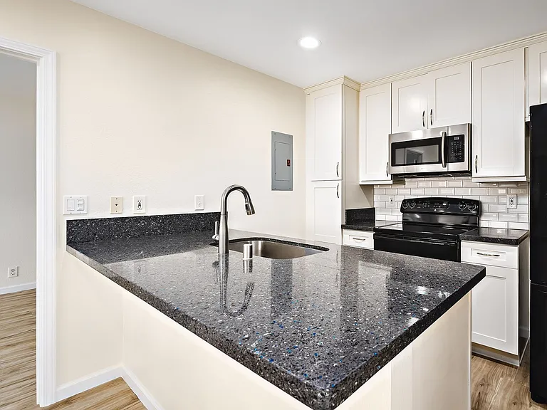 94-1404 Polani St #29A — Photo 2