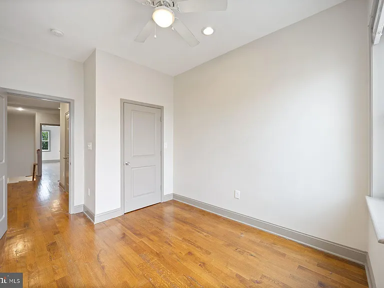 2209 Mullikin St — Photo 19