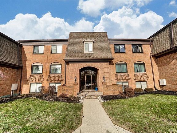2nd image of 1109 Snowshoe Trl APT 18
