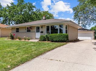 N84W15012 Menomonee Ave, Menomonee Falls, WI 53051